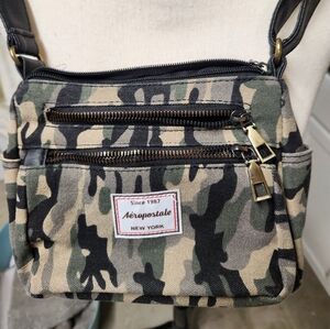 Aeropostale camo purse